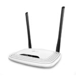 300mbps-wireless-n-router-tplink-tl-wr841n_01.jpg