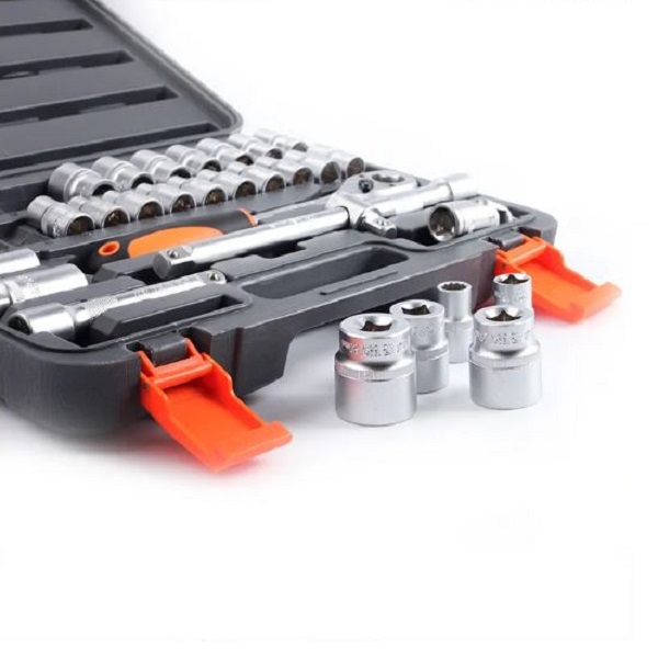 32pcs-socket-set-½-inch-square-drive-finder-192537_02.jpg