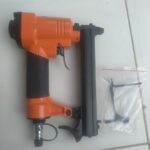 8016-pneumatic-nailer-stapler_01.jpg