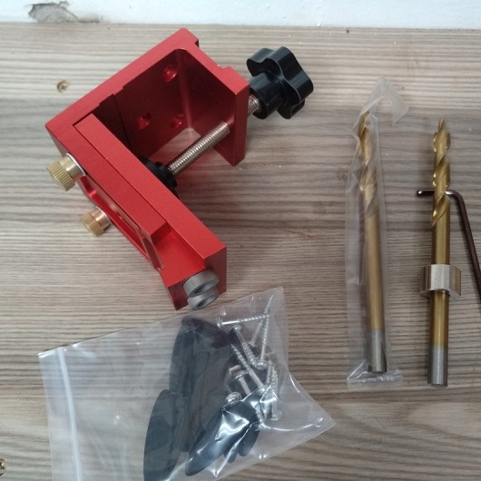 multi-purpose-drill-guide-kit-with-in-built-clamp-for-drilling-dowel-holes-and-pocket-holes_07.jpg