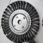 wheel-wire-brush-for-aggressive-cleaning-twisted-steel-bristles-arbor-mount_01.jpg
