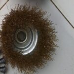 wire-cup-brush-for-flat-surfaces-flexible-steel-bristles-arbor-mount_02.jpg