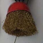 wire-cup-brush-for-flat-surfaces-flexible-steel-bristles-arbor-mount_02.jpg